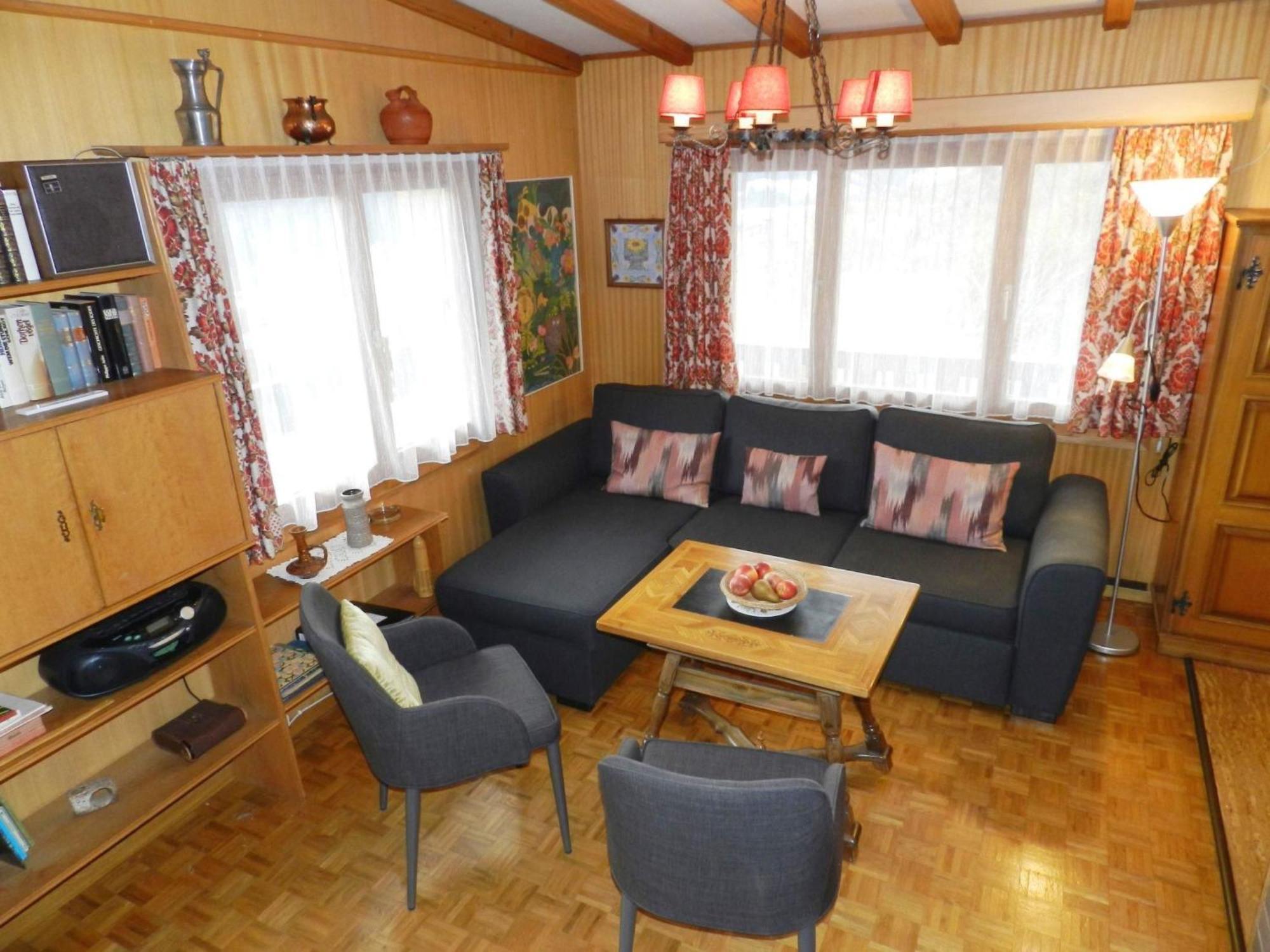 Apartment Fluehuesli By Interhome Гстаад Екстериор снимка